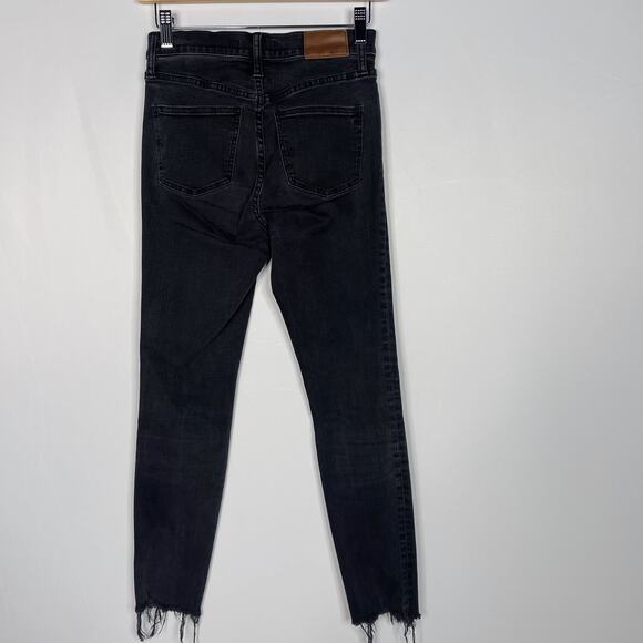 Madewell 26 9" Mid-Rise Skinny Jeans Berkeley Black Button Through Chewed Hems - Picture 2 of 14
